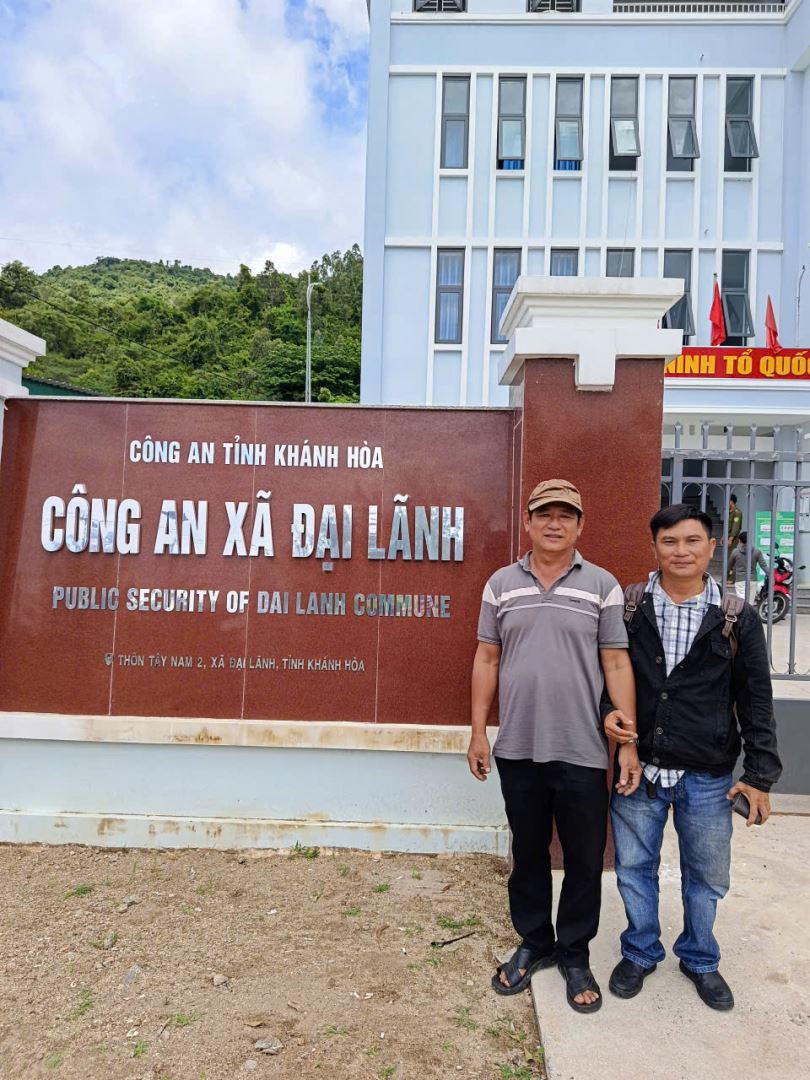 Niềm vui công dân tại Trụ sở Công an xã Đại Lãnh