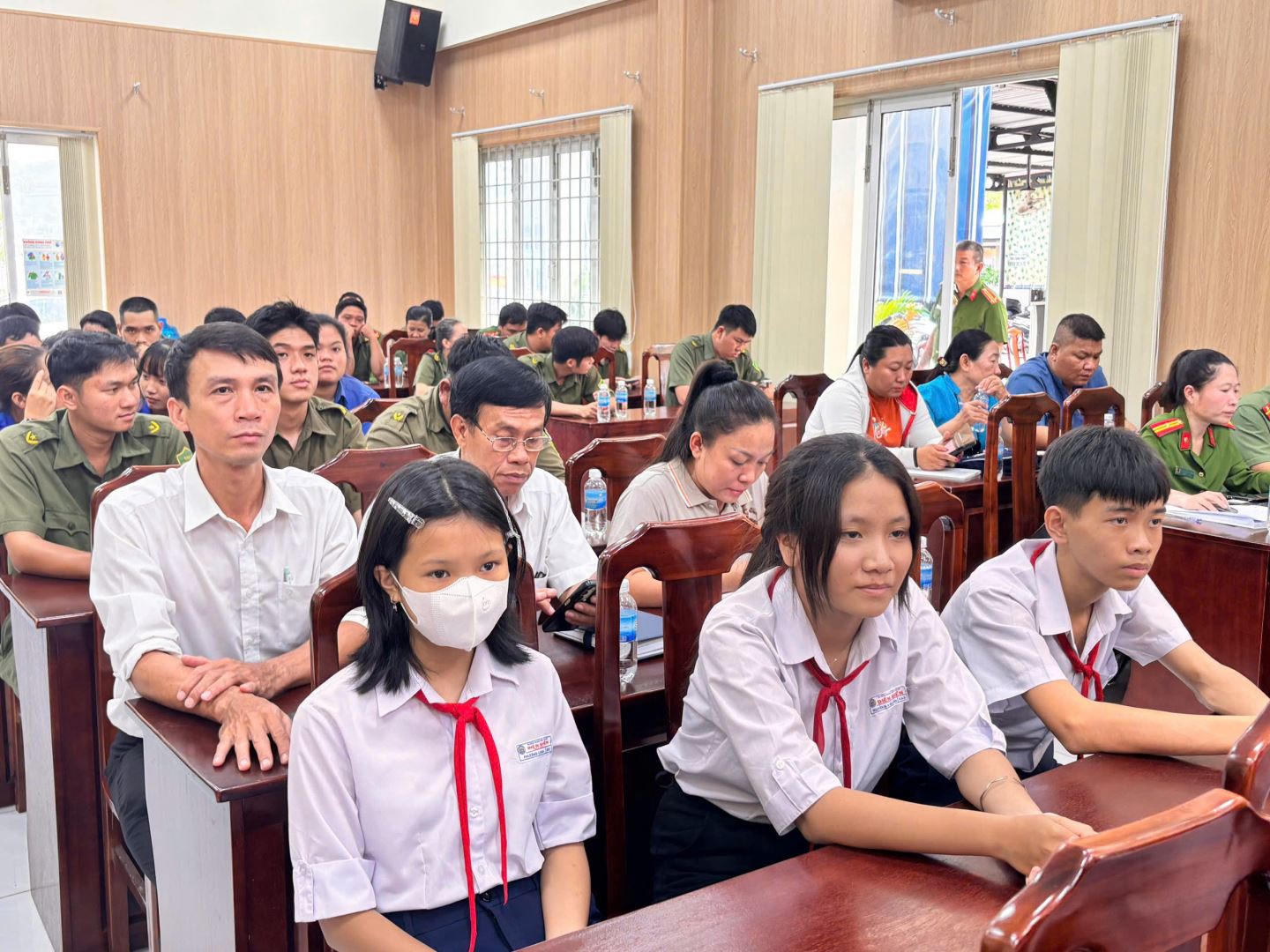 Các đại biểu tham dự Hội nghị