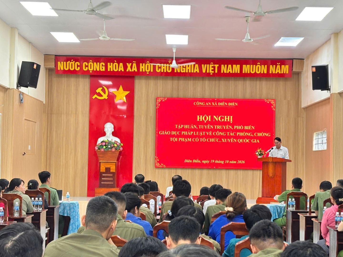 Các đại biểu tham dự Hội nghị