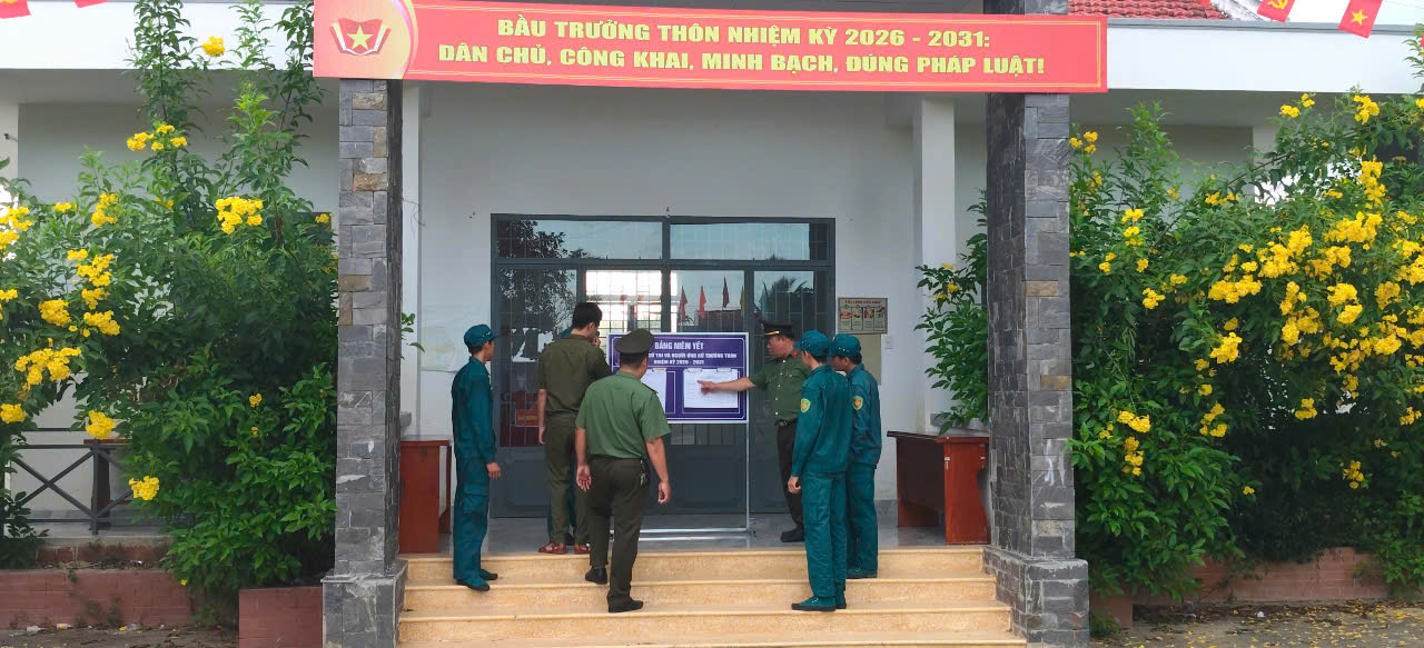 Công an xã Diên Thọ kiểm tra công tác bảo đảm ANTT, chủ động rà soát các điều kiện phục vụ cuộc bầu cử Trưởng thôn, nhiệm kỳ 2026 - 2031