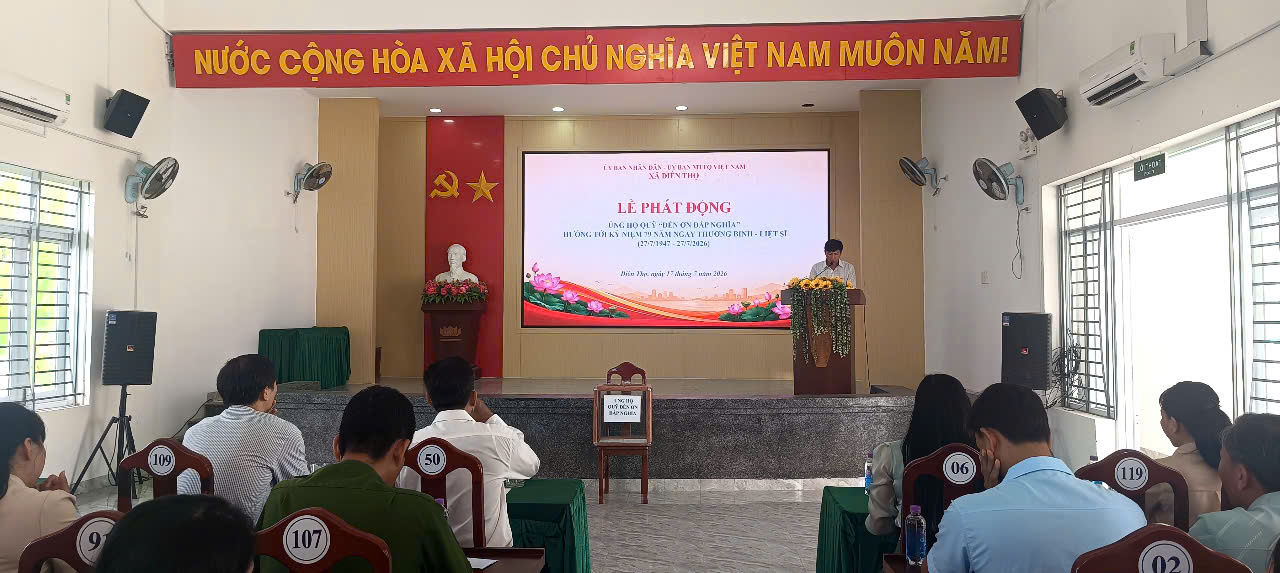 Các đại biểu dự lễ phát động.
