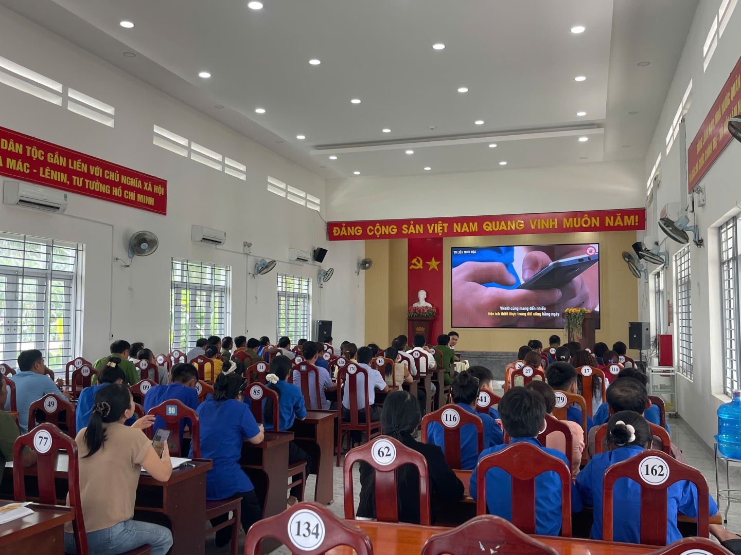 Quang cảnh buổi lễ
