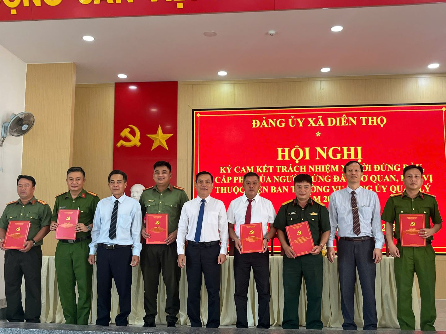 Các cơ quan, đơn vị nghiêm túc tiếp nhận, nghiên cứu và tổ chức thực hiện các nội dung cam kết về trách nhiệm của người đứng đầu và cấp phó của người đứng đầu năm 2026.