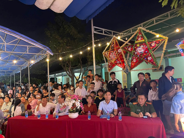 Một số hình ảnh tại các hoạt động vui Tết Trung thu trên địa bàn xã Diên Thọ