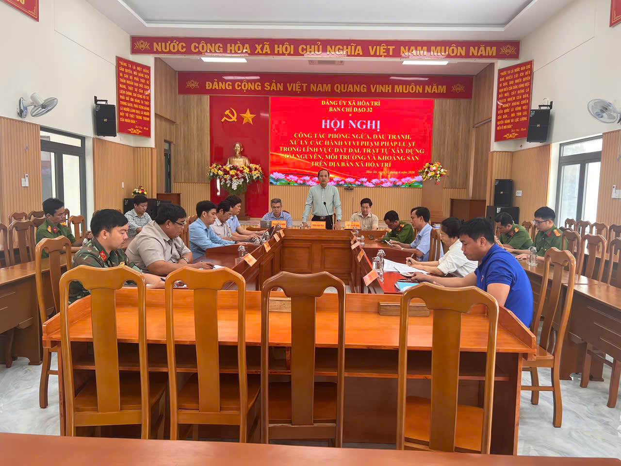 Đồng chí Trần Văn Phải, Bí thư Đảng ủy, Trưởng Ban Chỉ đạo phát biểu kết luận tại Hội nghị