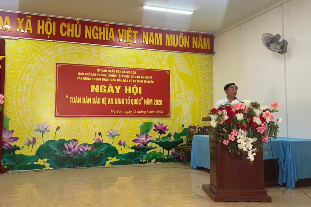 Đồng chí Huỳnh Phương Nam - Phó Bí thư Đảng ủy, Chủ tịch UBND xã Mỹ Sơn phát biểu Khai mạc Ngày hội toàn dân bảo vệ an ninh Tổ quốc năm 2026.