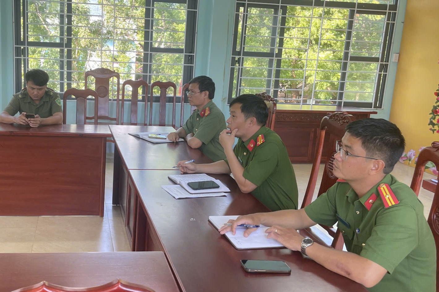 Lãnh đạo Công an xã Mỹ Sơn tham dự Hội nghị giao ban lực lượng tham gia bảo vệ an ninh, trật tự ở cơ sở tháng 10 năm 2026.