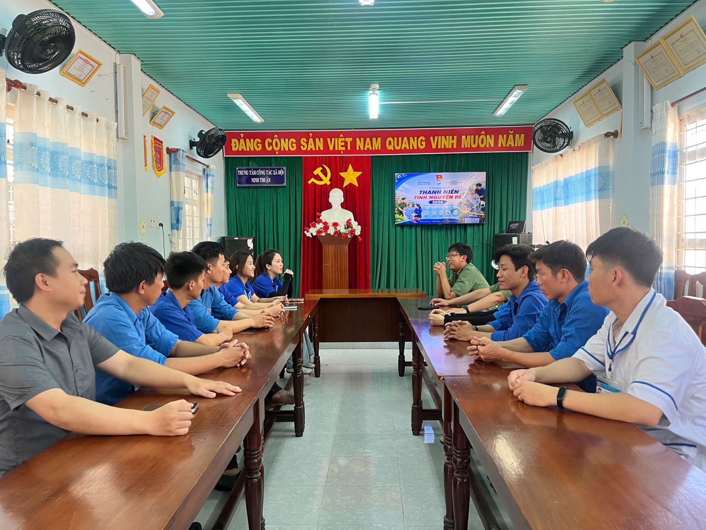 Trung tâm Công tác xã hội Ninh Thuận hiện đang chăm sóc 263  trường hợp người khuyết tật thần kinh, tâm thần, có trụ sở tại thôn Tân Mỹ, xã Mỹ Sơn, tỉnh Khánh Hòa