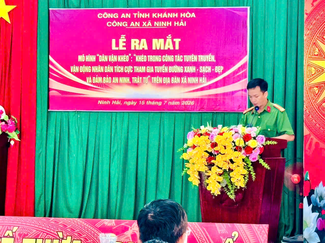 Đồng chí Trung tá Phạm Minh Tuấn thông qua các Quyết định thành lập Mô hình