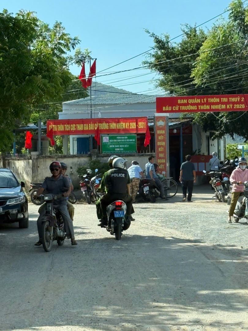 tổ tuần tra kiểm soát lưu động tại các tuyến đượng