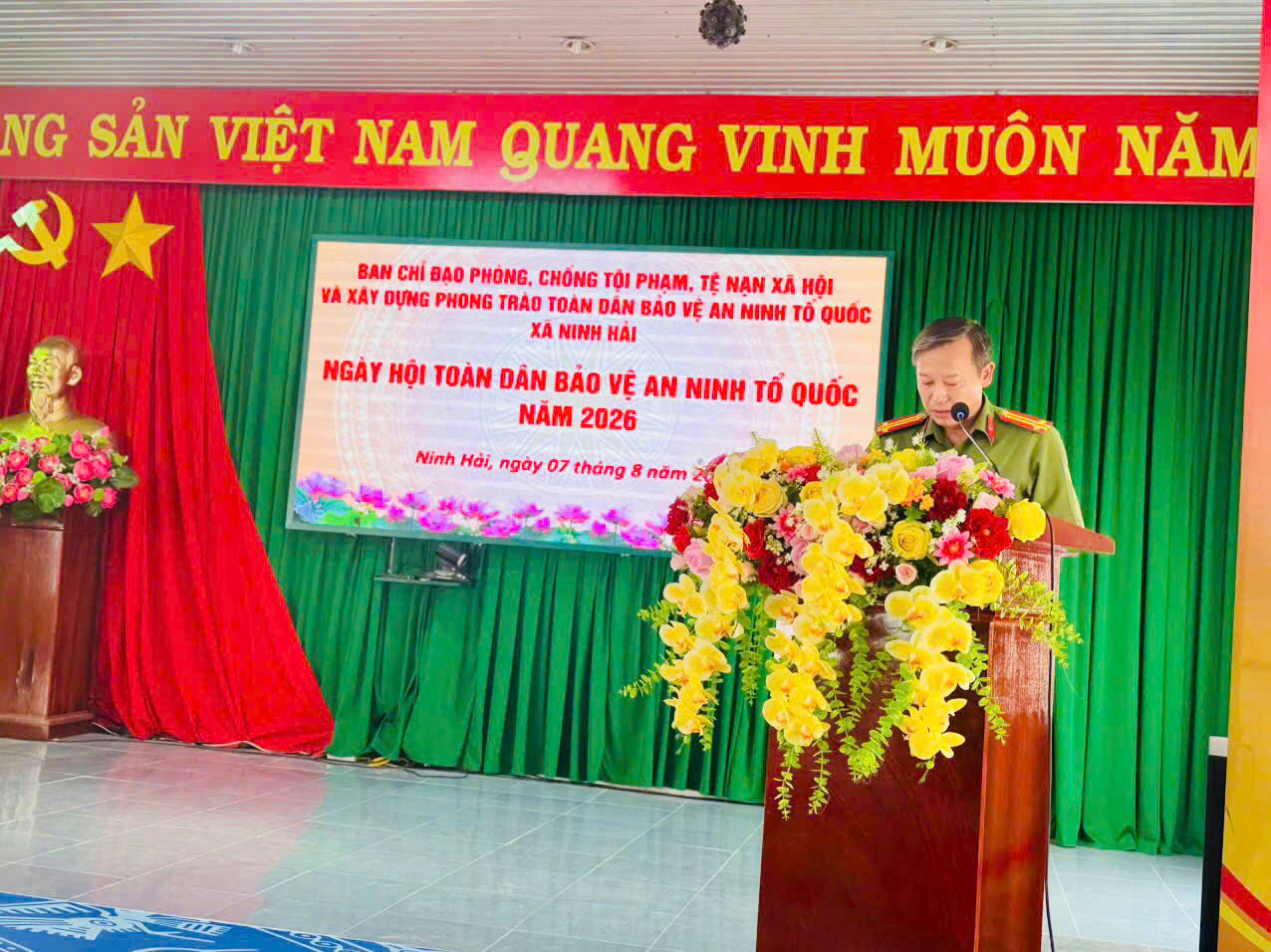 Đồng chí Trung tá Vũ Đình Tiến - Phó Trưởng Công an xã
