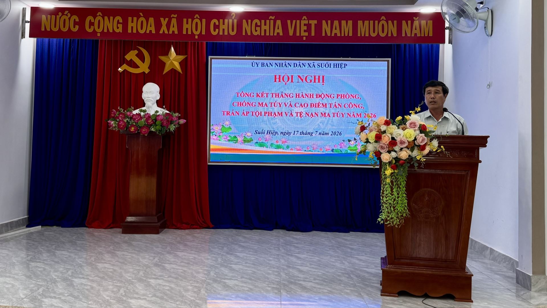 Đồng chí Nguyễn Bích – Phó Chủ tịch UBND xã Suối Hiệp phát biểu chỉ đạo tại Hội nghị