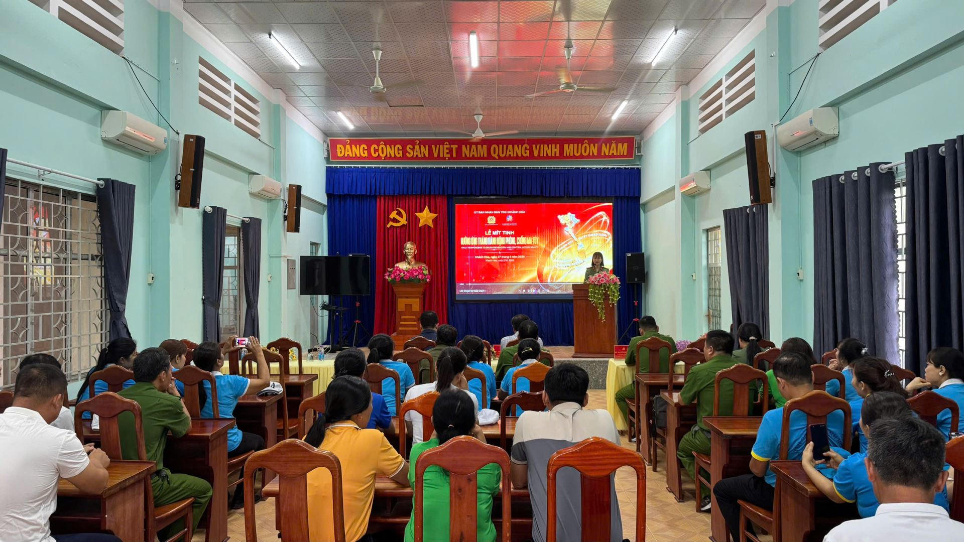 Toàn cảnh Lễ mít-tinh hưởng ứng Tháng hành động phòng, chống ma túy năm 2026 tại xã Suối Hiệp.