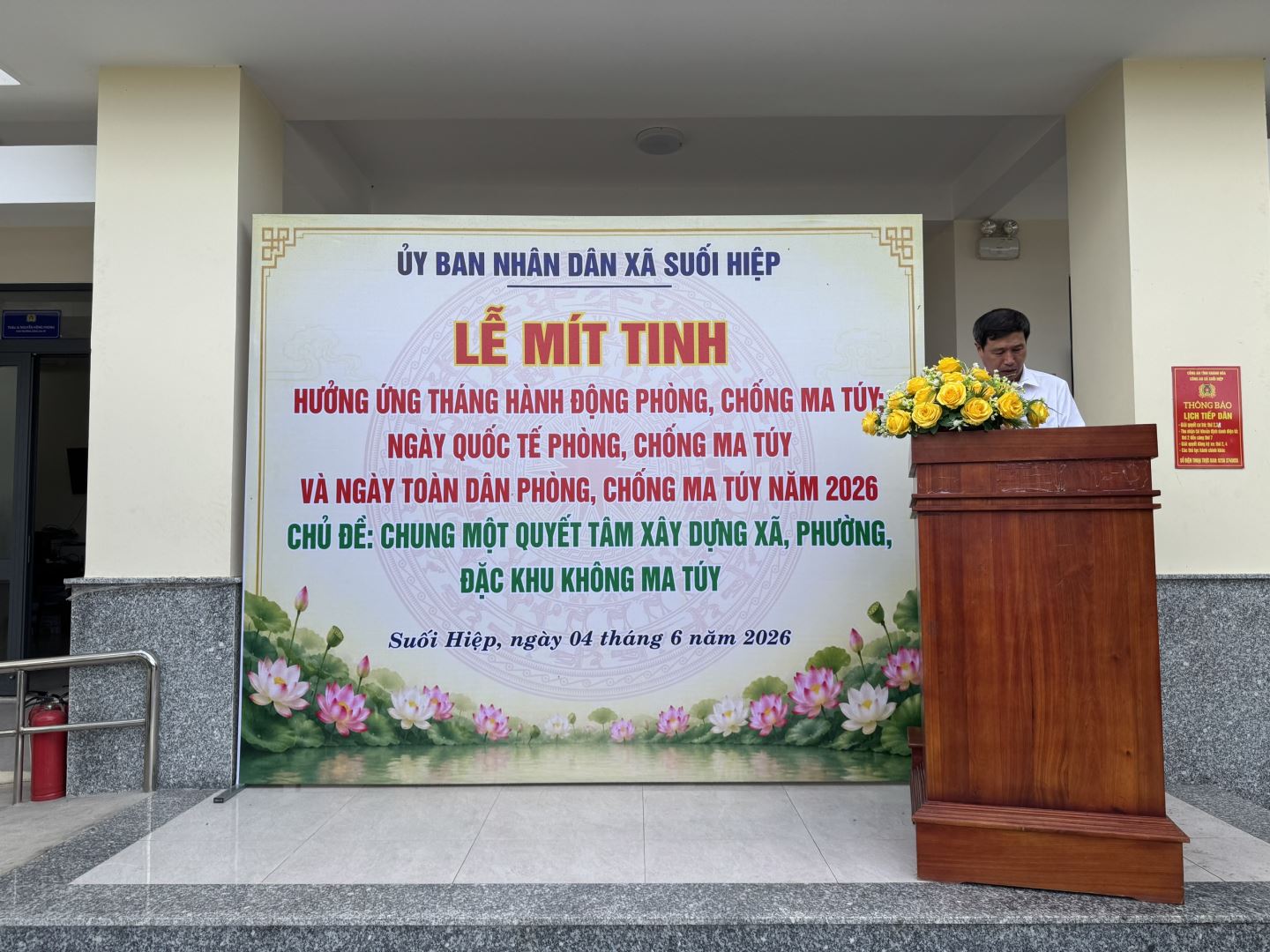 Đồng chí Nguyễn Bích - Phó Chủ tịch UBND xã phát biểu hưởng ứng Tháng hành động phòng, chống ma túy năm 2026