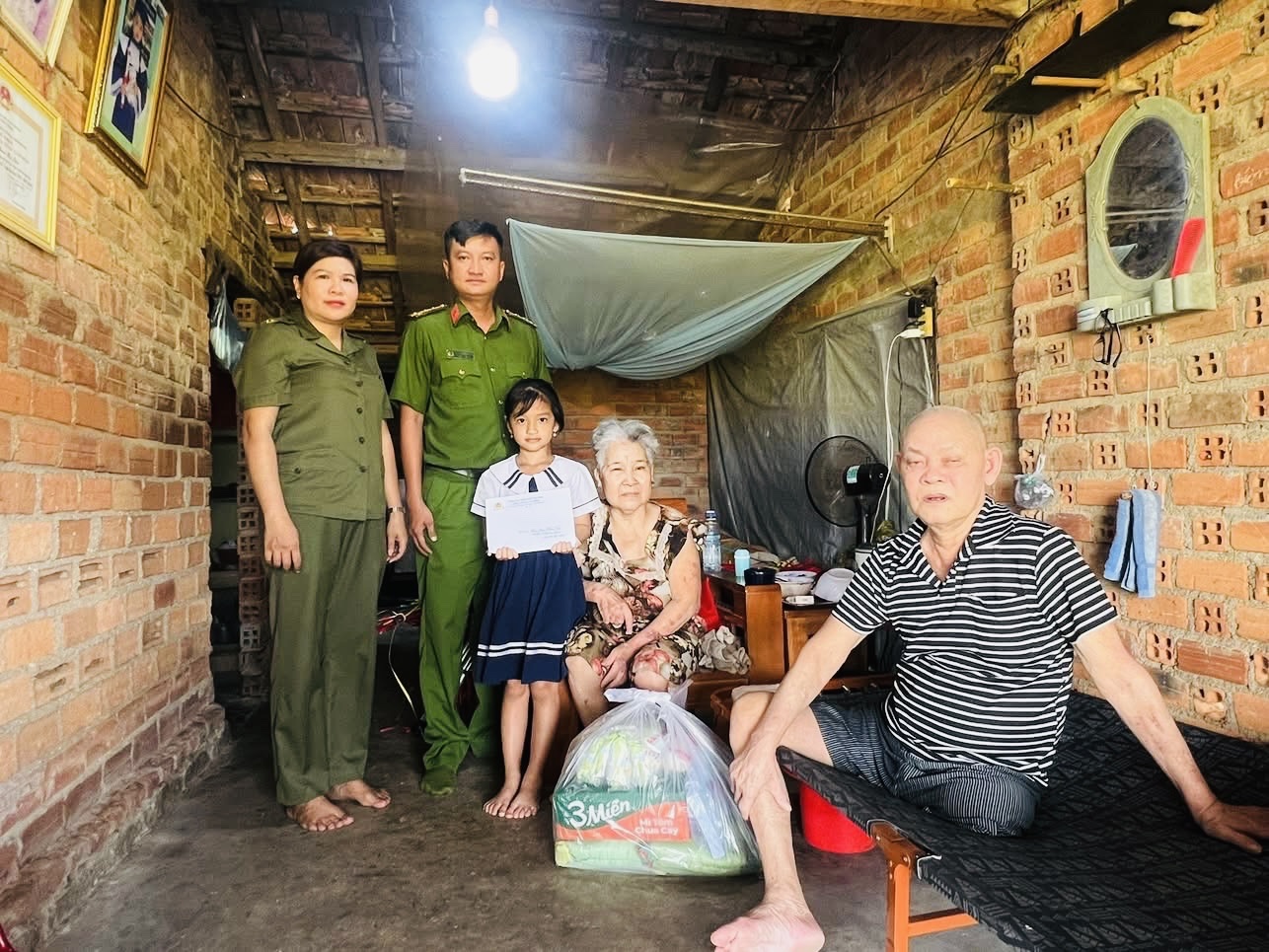 Mô hình "Điểm tựa cho em vững bước đến trường" được triển khai từ tháng 9/2025