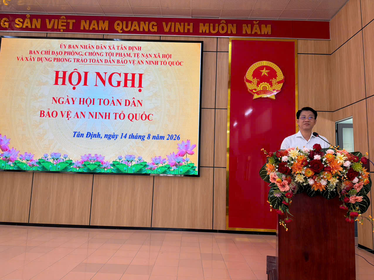 Đ/c Phan Xuân Hòa - Bí thư Đảng ủy, Chủ tịch HĐND xã Tân Định phát biểu chỉ đạo Hội nghị