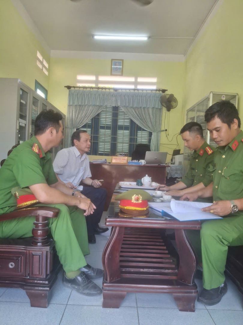 Phối hợp với BGH nhà trường trong công tác chuẩn bị cho kỳ thi
