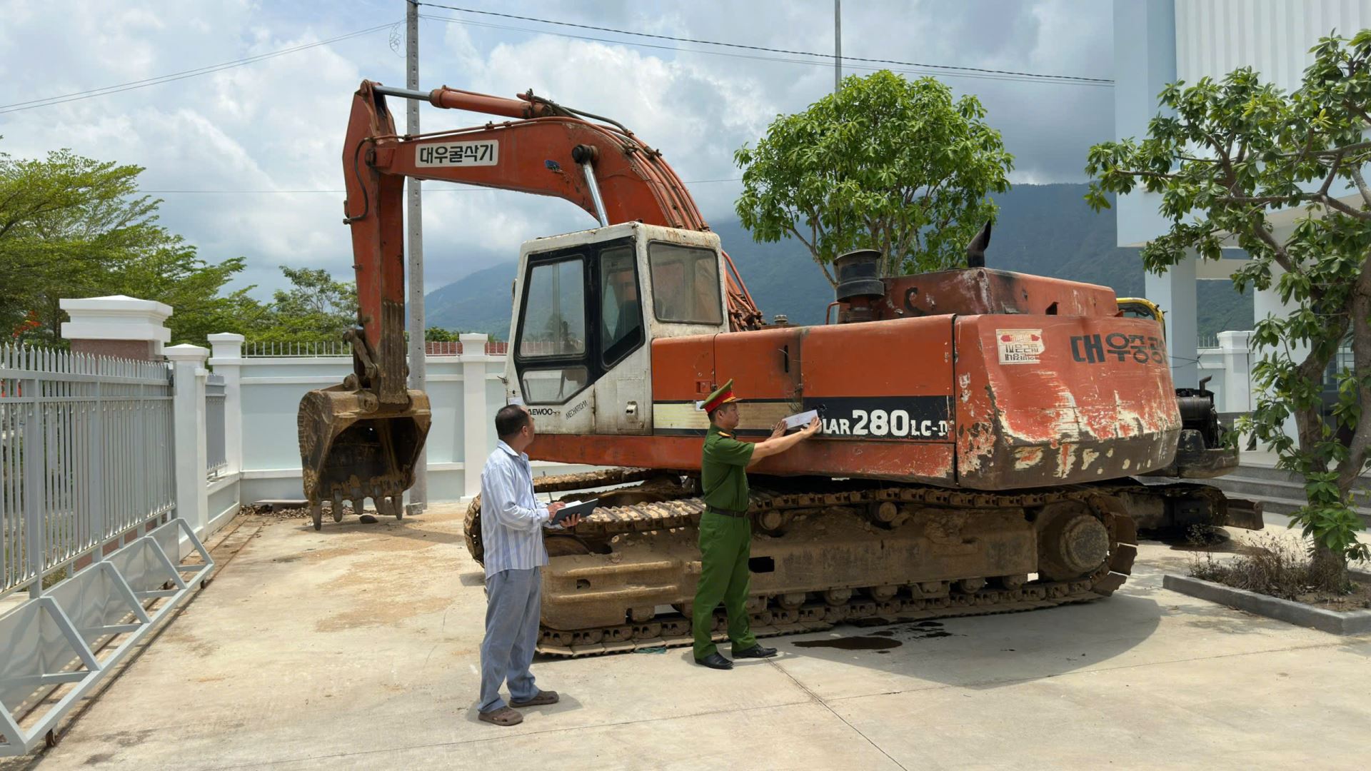 Phối hợp với các ngành trong xử lý phương tiện vi phạm