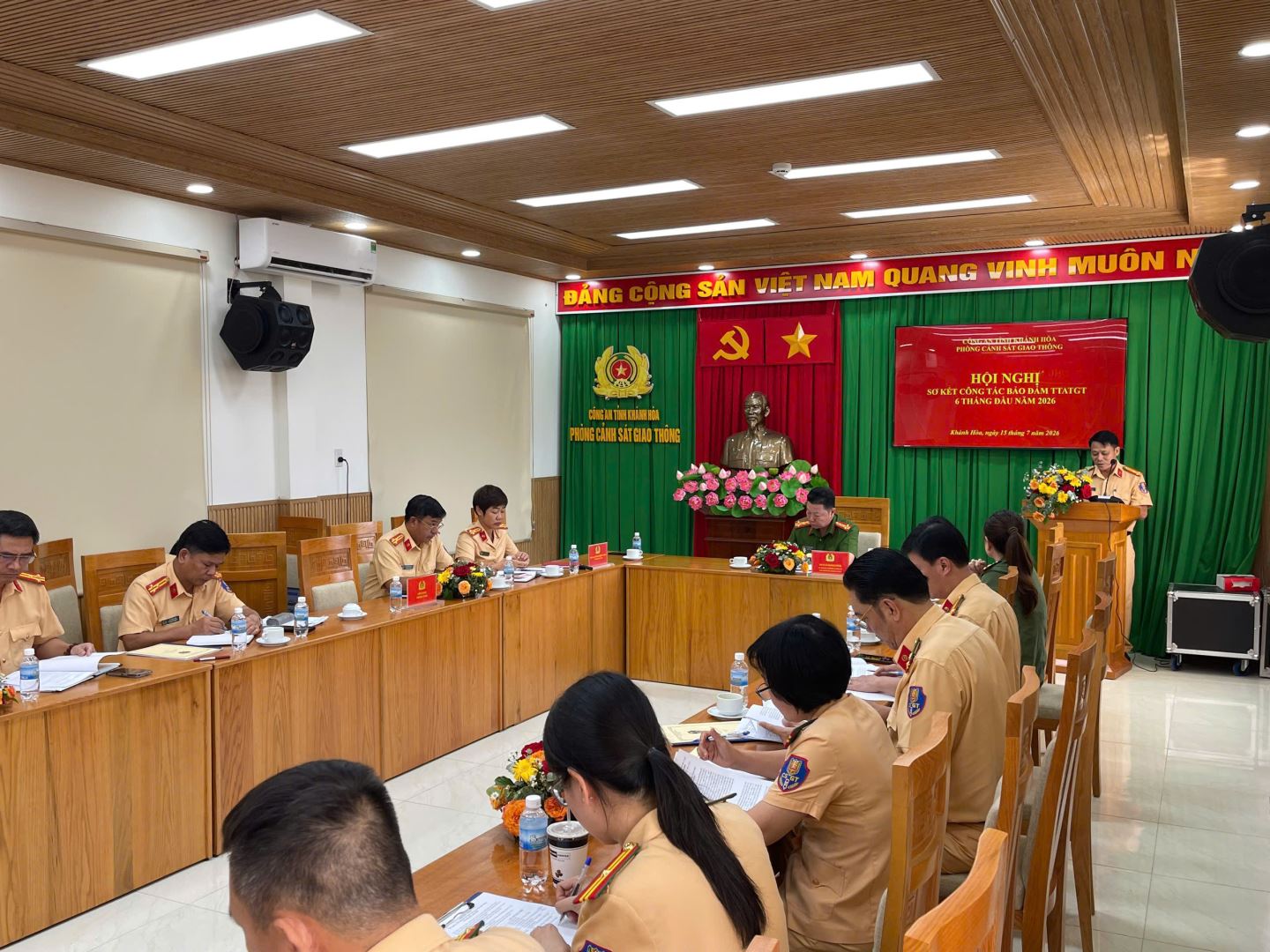  Thượng tá Phạm Trọng Thành- Trưởng Phòng CSGT  phát biểu tại hội nghị