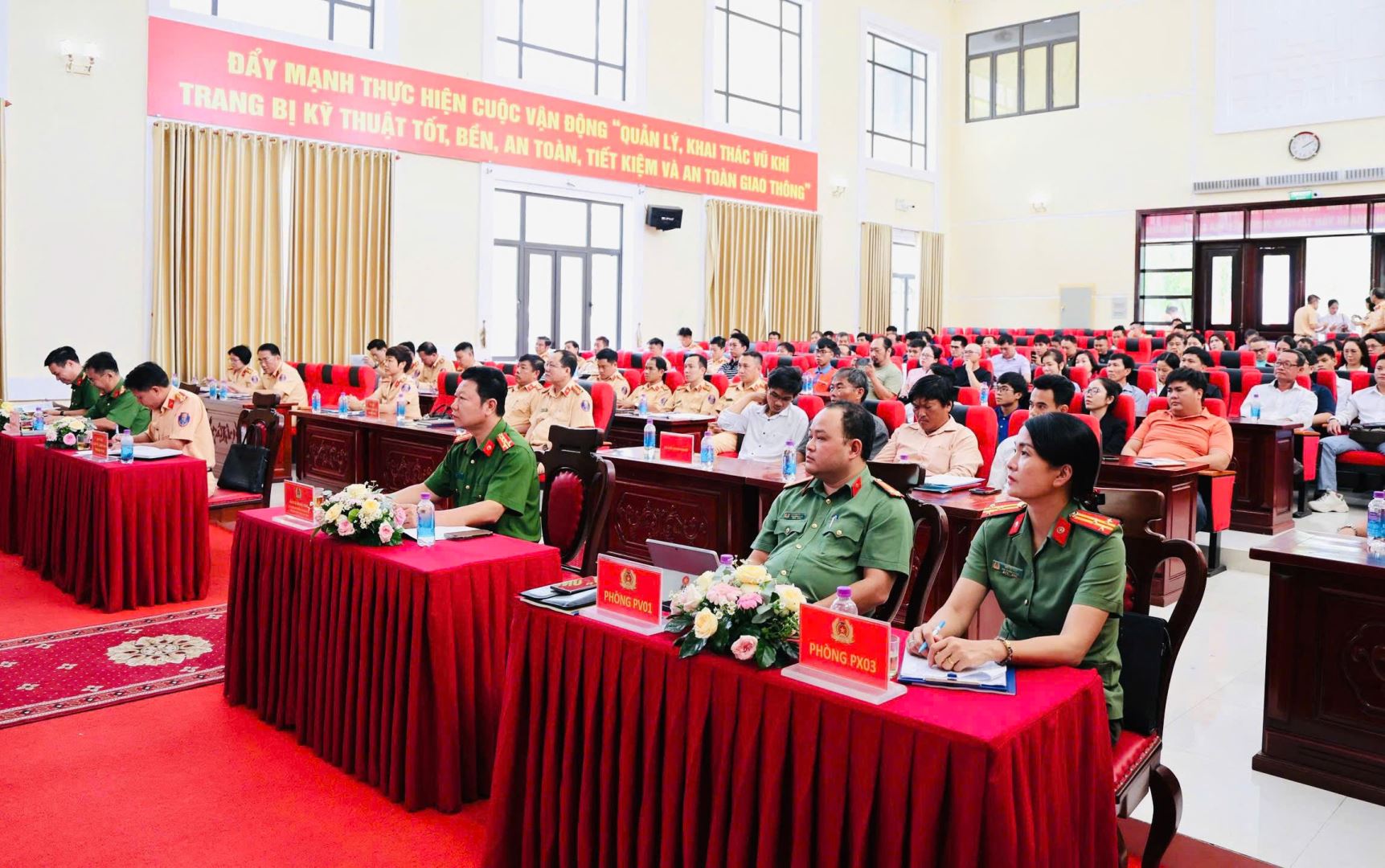 Các đơn vị Công an tỉnh tham gia tại hội nghị
