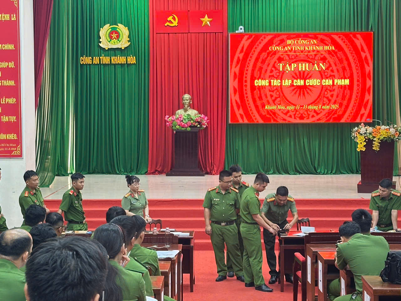 hội nghị tập huấn công tác căn cước can phạm