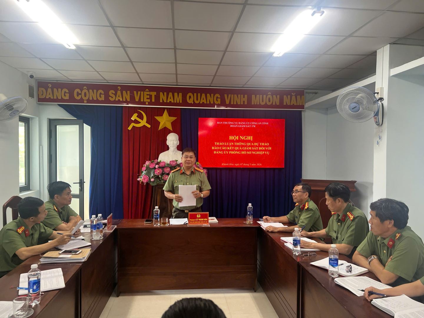 Hội nghị thảo luận dự thảo báo cáo kết quả giám sát đối với Đảng ủy Phòng Hồ sơ nghiệp vụ